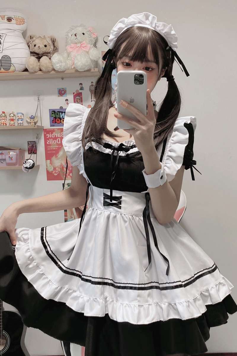 メイド服 フリル豊かなメイド風ワンピース