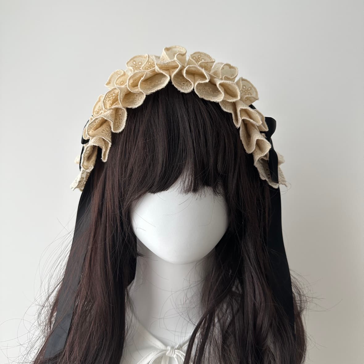 メイド服 華やかレースフリル付きメイドカチューシャ