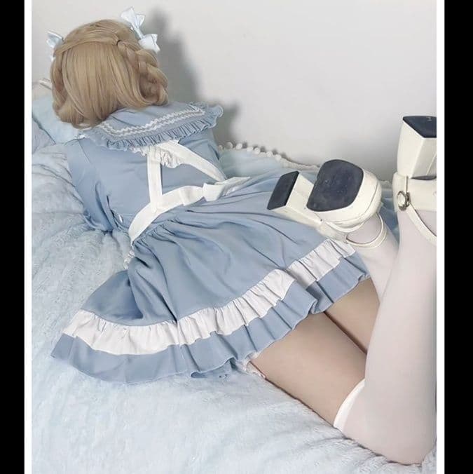 メイド服 優雅な襟元フリル付き長袖メイド服セット