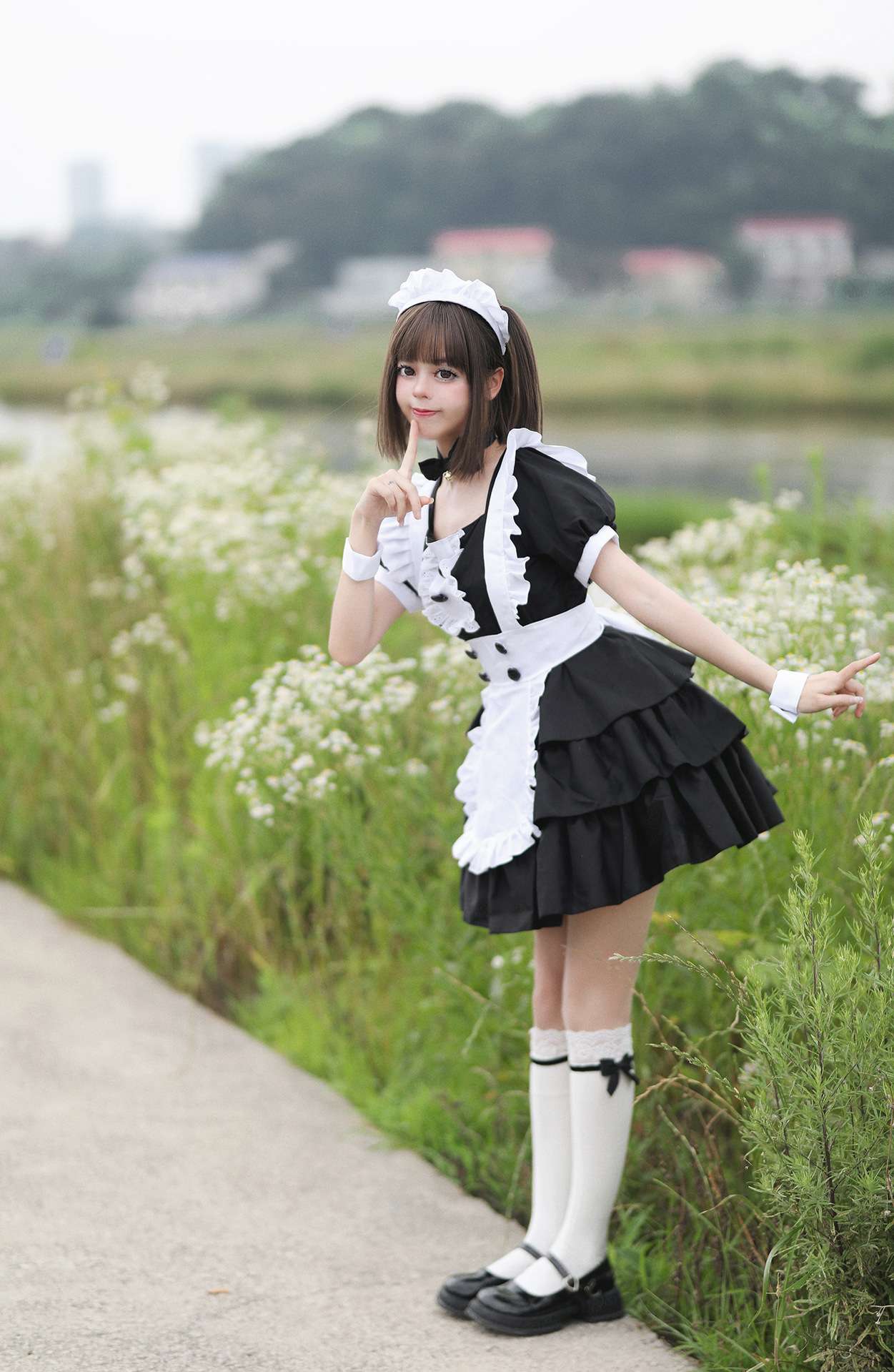 メイド服 フリル付きメイド風ワンピース