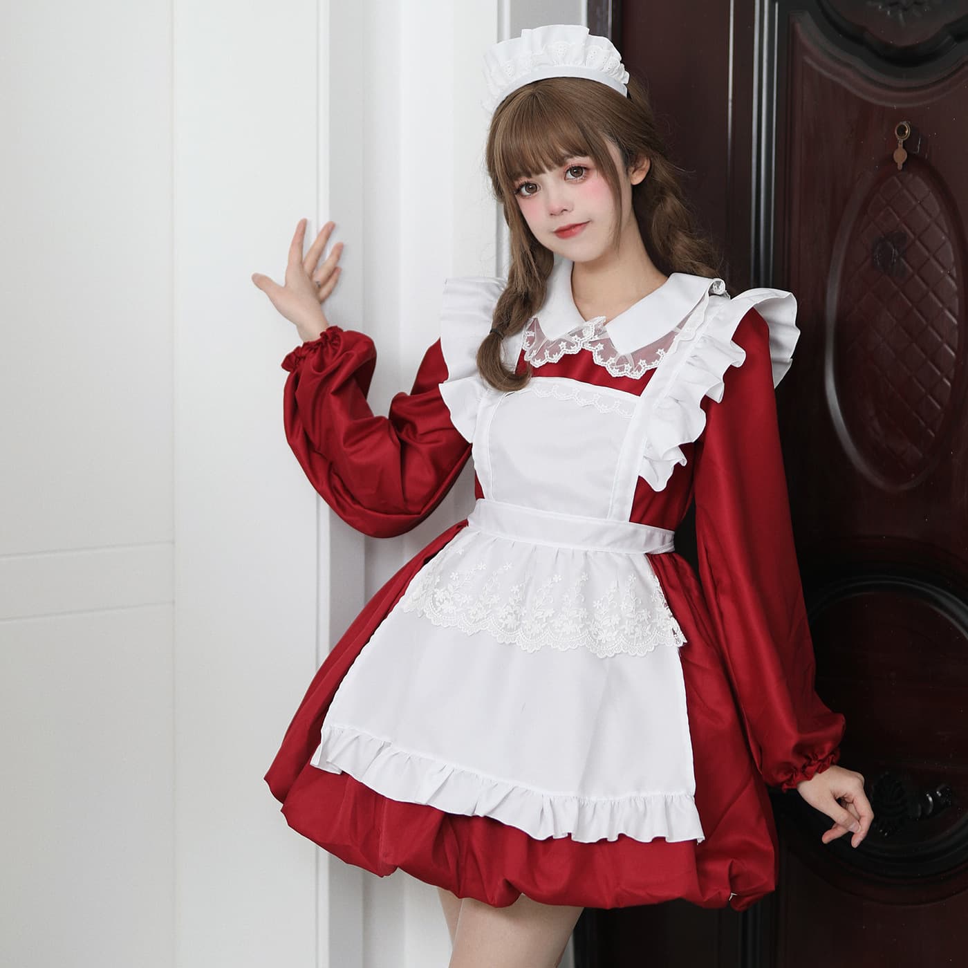優美なフリルメイド服