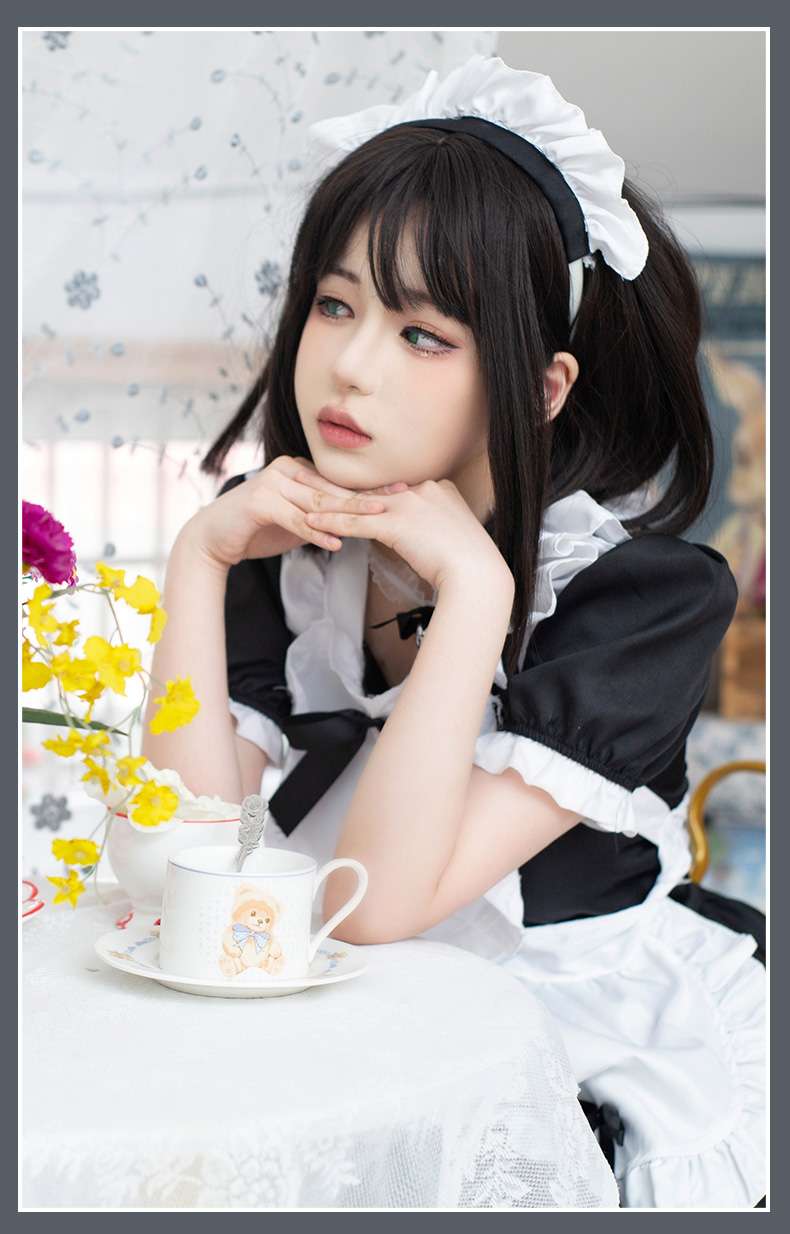 レトロ風メイド服ワンピース
