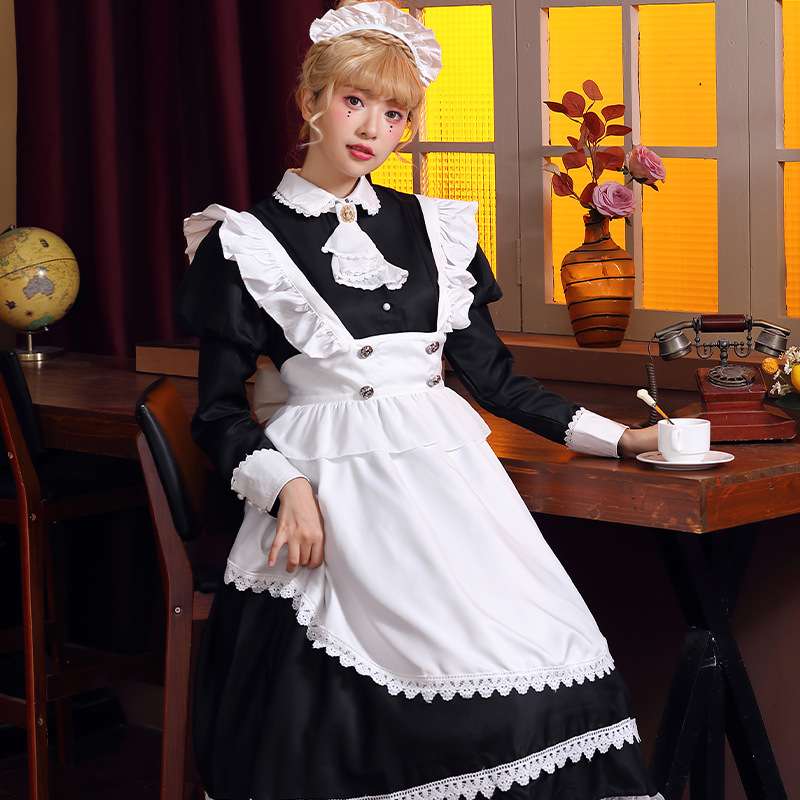 クラシックなメイド服エプロンワンピース