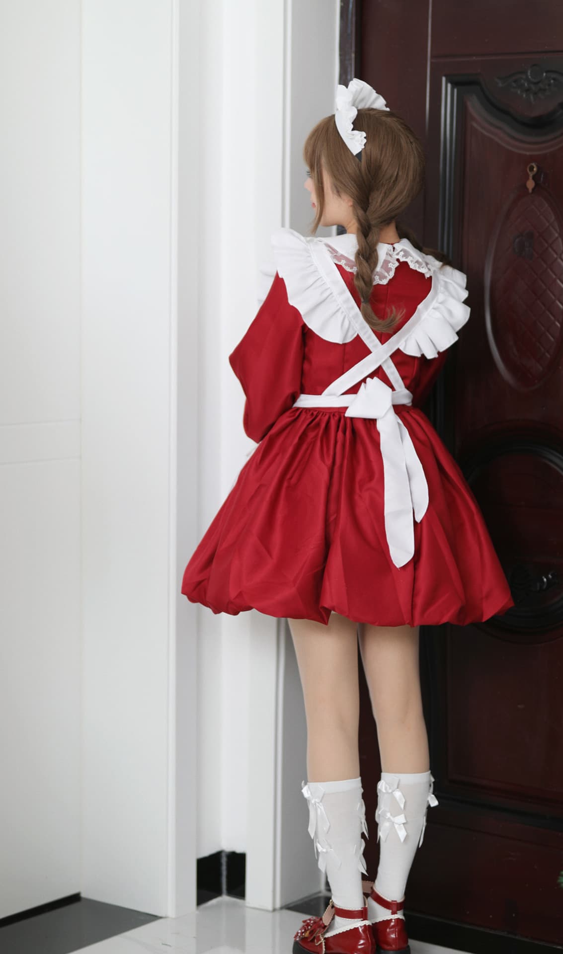 優美なフリルメイド服