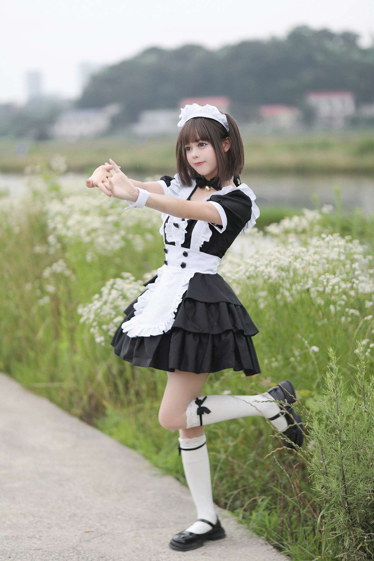 メイド服 フリル付きメイド風ワンピース