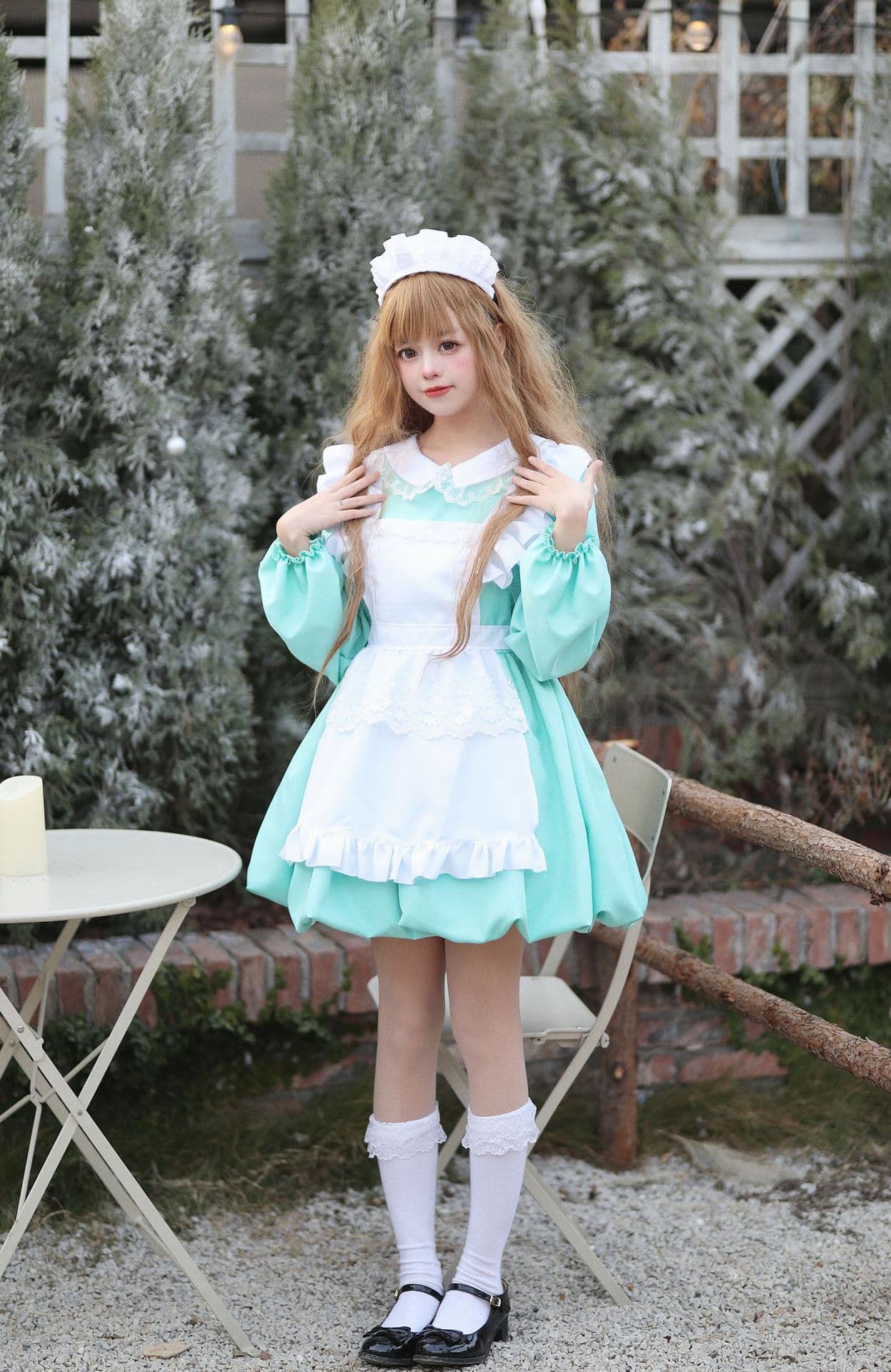 優美なフリルメイド服