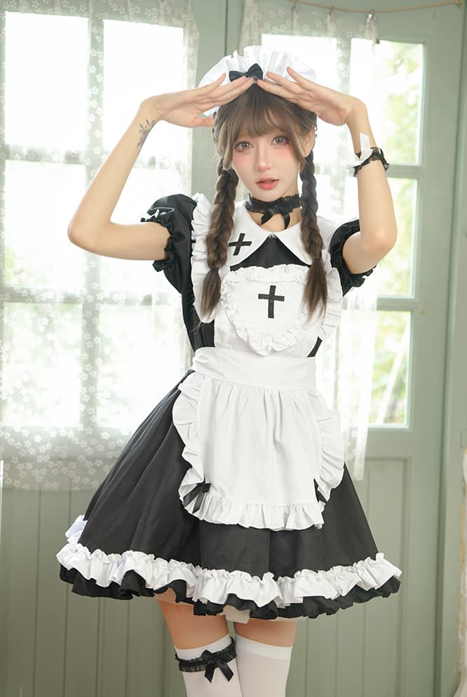 ゴシック調フリルメイド服 十字架デザイン