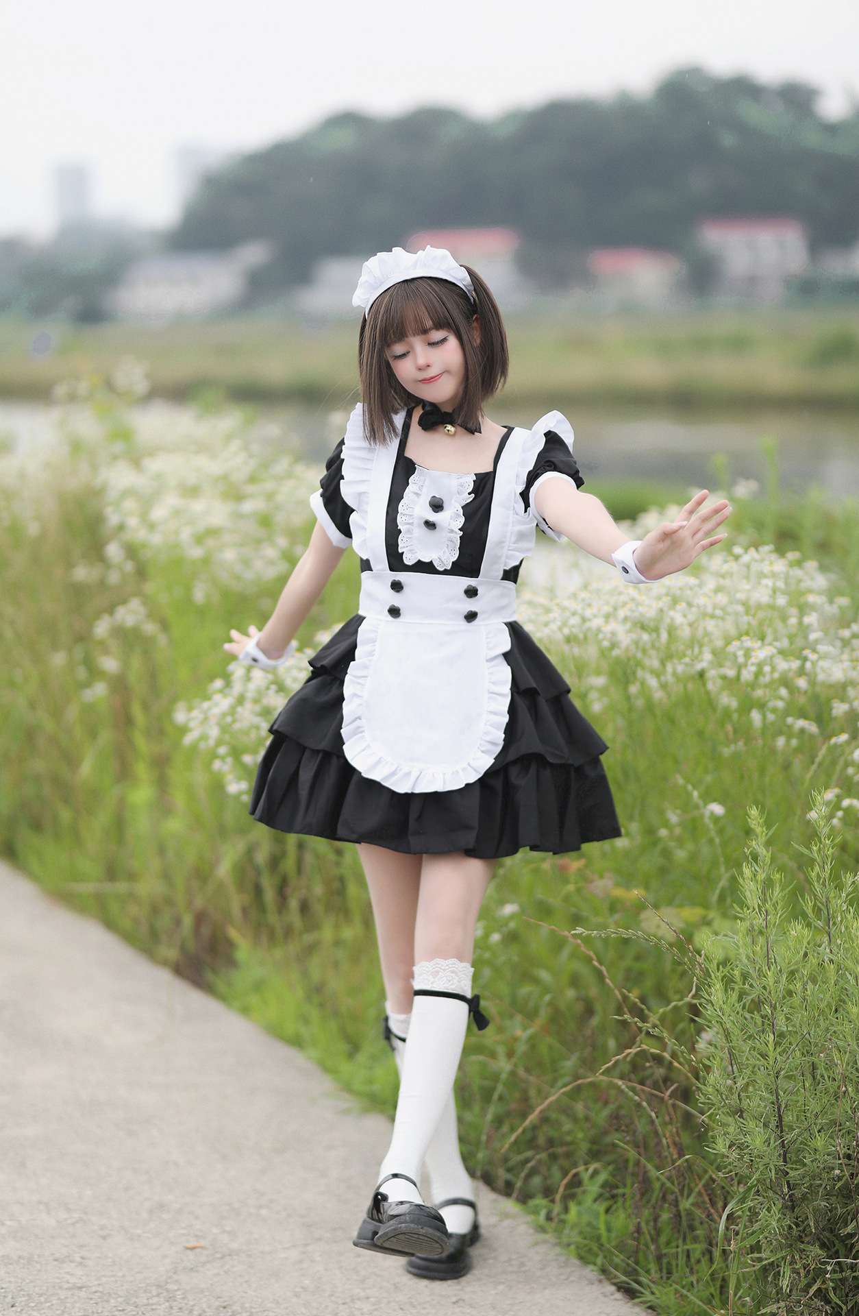 メイド服 フリル付きメイド風ワンピース