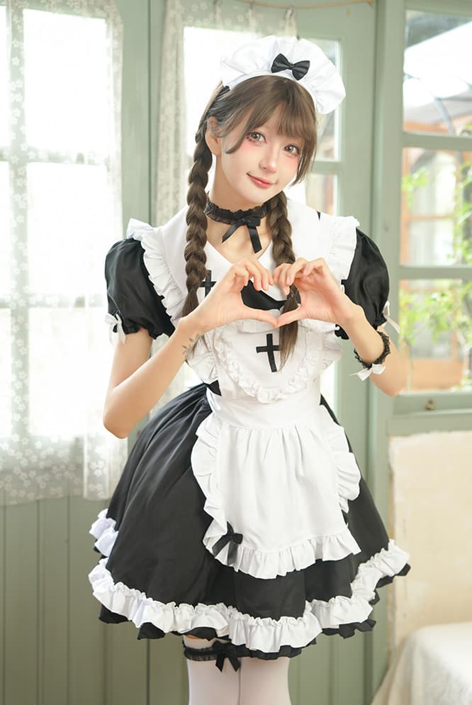 ゴシック調フリルメイド服 十字架デザイン