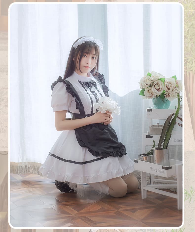 古典風フリル装飾メイド服