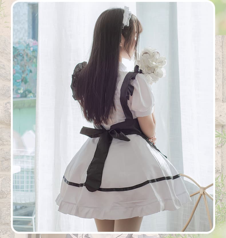 古典風フリル装飾メイド服