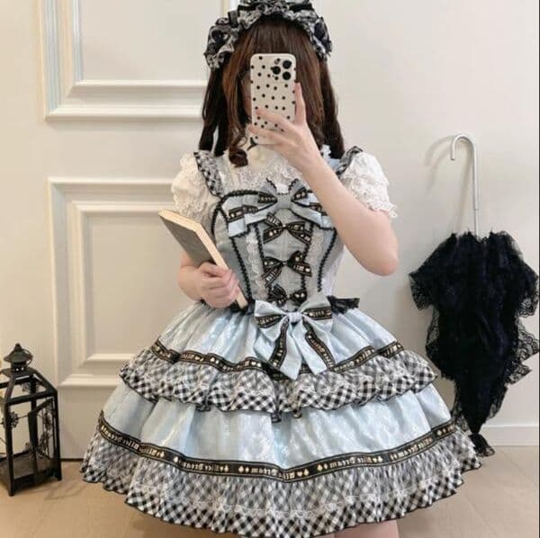 【新作】白×黒チェック リボン付き 豪華メイド服 衣装