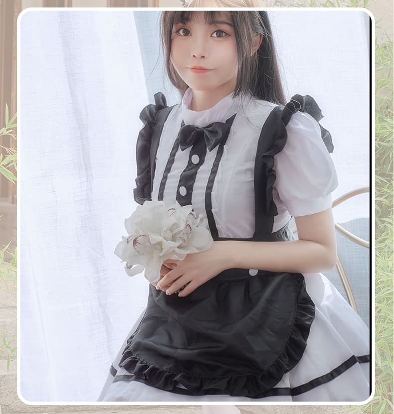 古典風フリル装飾メイド服